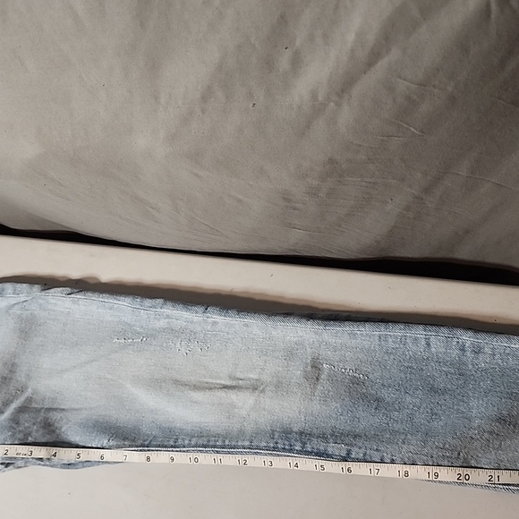Zara Denim Jeans in Light Blue - Picture 7 of 7